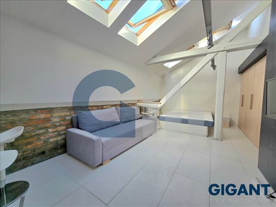 Trg Republike, 40m2, namešten