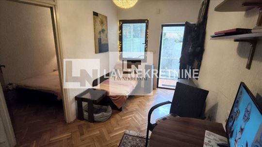 Uknjižen i povoljan stan