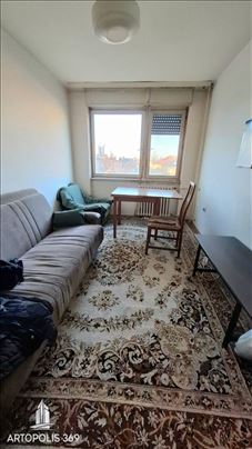 Uknjižen stan, Centar Zemuna, izuzetna investicija