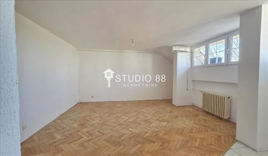 Zrenjanin, 4. Juli, Stan, 3.0, 83m2