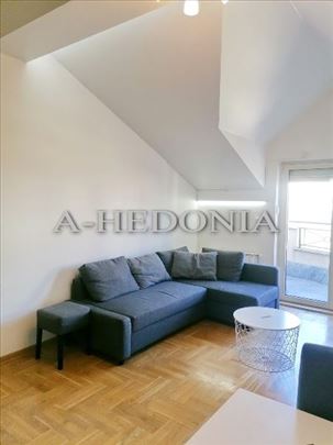 Dedinje, izdavanje, noviji, namešten 2.0, parking