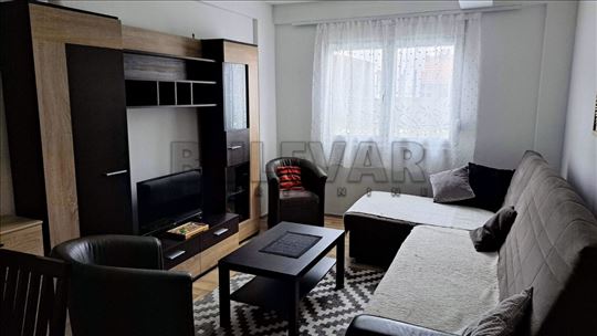 Izdaje se stan kod OŠ Njegoš, 48m2