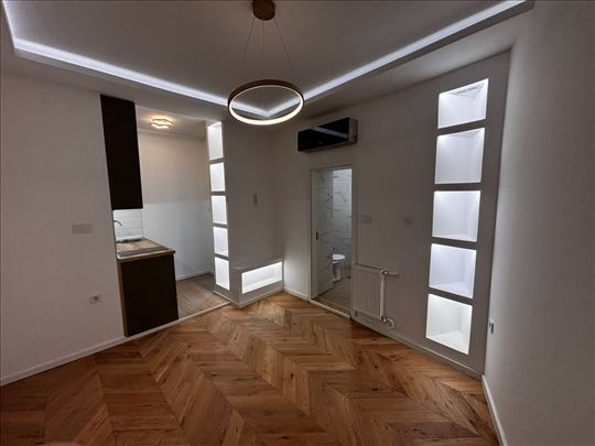 Luksuzna garsonjera na Keju ! Vojvode Mišića !