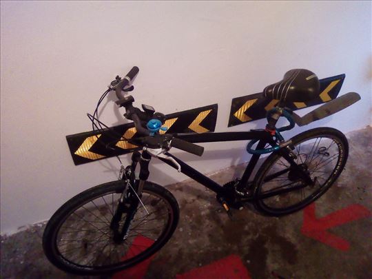 Mtb bicikl 26 odličan altus šimano