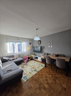 Na prodaju 2.0 stan u Meandrima