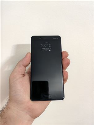 Nokia 8
