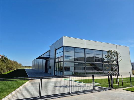 Poslovni objekat površine 1500m2