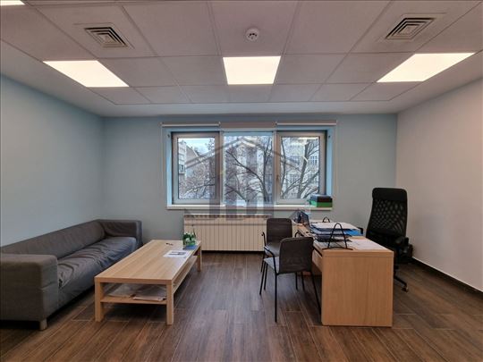 Poslovni prostor za izdavanje, Centar, 165 m2