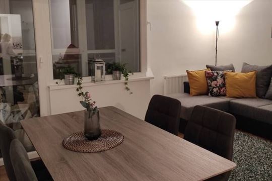 Renoviran 3.0 stan kod SC Olimp, Vjekoslava Kovača