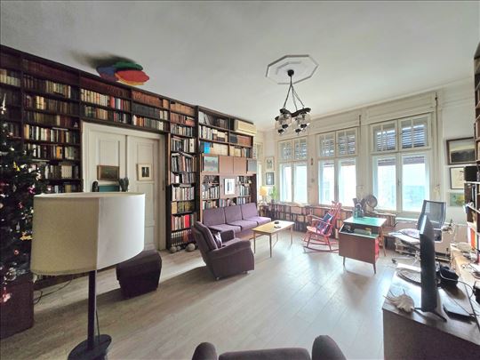 Savršen salonski stan, mereno 138,7m2