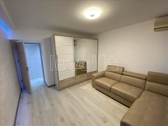 Stan,Novi Sad,Bulevar Oslobođenja,kv: 39.00
