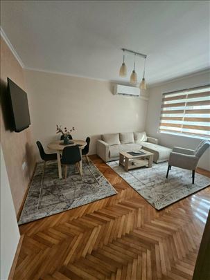 Tesla 2.0 renoviran i lux namešten novim stvarima!