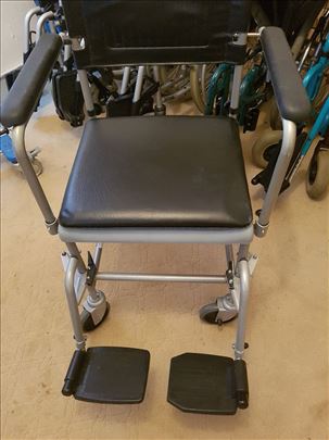 Toaletna kolica uvoz Ch odlicno stanje