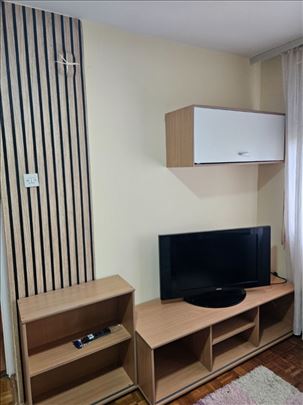 TOP PONUDA Izdaje se jednoiposoban stan na bubnju