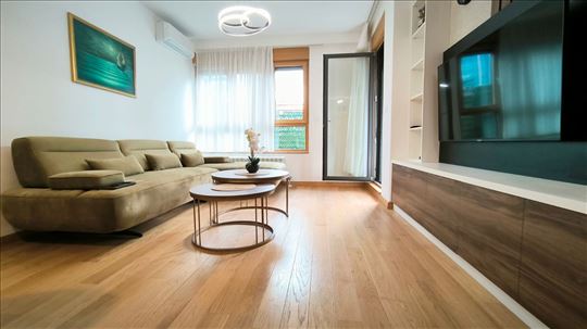 Top ponuda, Welport Nov,97 m2,3.0,Svetao,Garaža