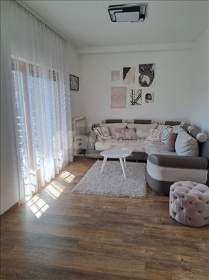 Dvosoban stan Miljakovac 3, kompletno namešten