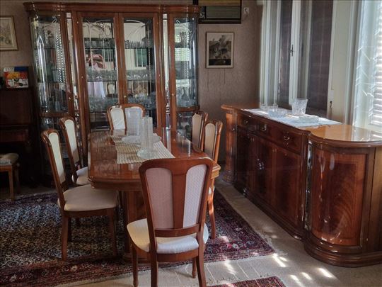 Italijanski trpezarijski set od punog drveta