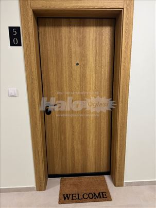 Izdavanje stana u novogradnji.