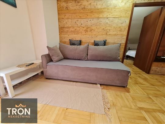 Jednosoban stan u blizini kružnog toka 26m2