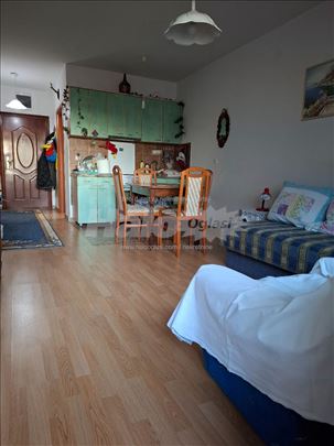 NoviSad Centar Lep Stan+parking mesto u garazi 