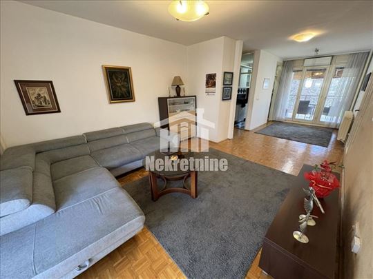 Odličan,sunčan,svetao stan,uknjižen ID#1645