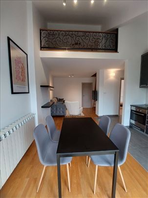 Stari grad, Hilandarska, 55m2, uknjižen, lift