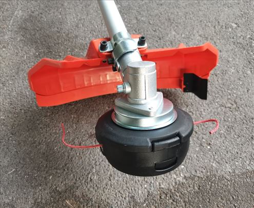 Usluzno kosenje trave trimerom i kosilicom