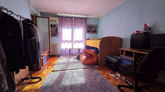 Stan sa velikom terasom, mereno 80m2