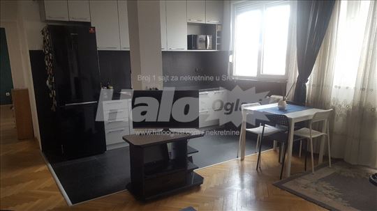 Dvosoban stan na Dorćolu