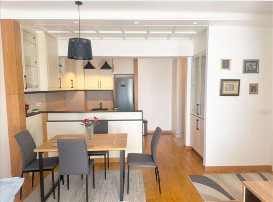 Nov 2.0 moderan +garaza-Vozdove Kapije