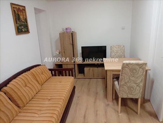 Novi Sad, Grbavica, Jednoiposoban, 31m2, Renoviran