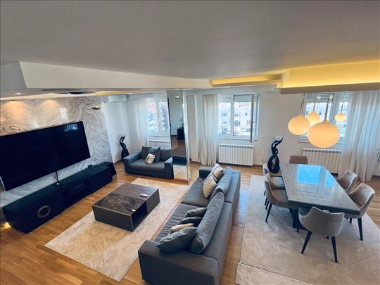 Banovo brdo Lux novo