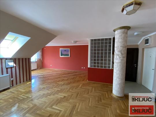 Betanija, 100m2, Trosoban-Duplex sa Garažom 17m2