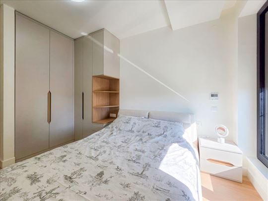 Blok 64, Soul 64, sa parking mestom. Lux