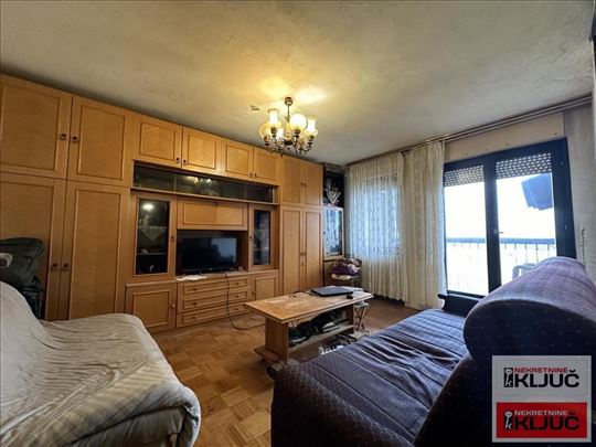 Bulevar, 71m2, Trosoban, Fasadna cigla