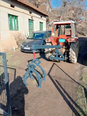 Dizalica sa hvataljkom za trupce