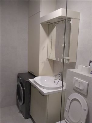 Hram Svetog Save, sa garažom