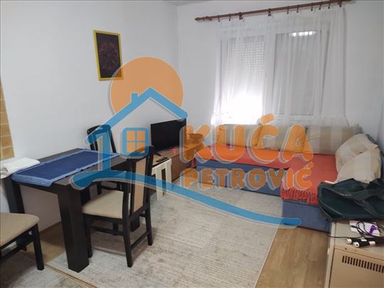 Izdaje se stan na Panteleju