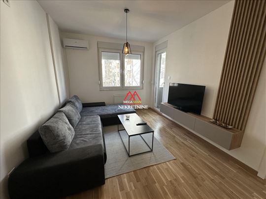 Jednoiposoban stan -39m2-Avijacija (Square Garden)