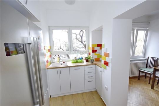 kod Botaničke bašte, odličan dvosoban stan ID#5526