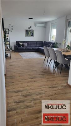 Kod Lipov Gaja, 119m2, Petosoban, Parking, Novogra