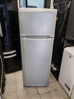 Kombinovani frizider Beko garancija 12 meseci