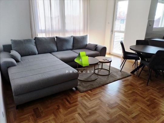 Lux jednoiposoban stan, Pantelej ID#7743