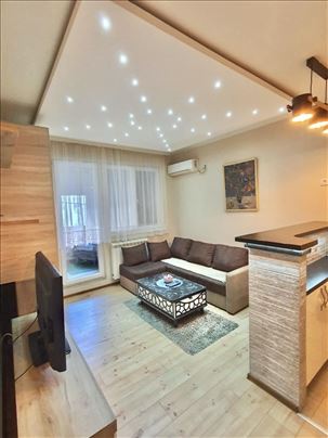 Moderno opremljen stan40m2 Zvezdara ID#2044