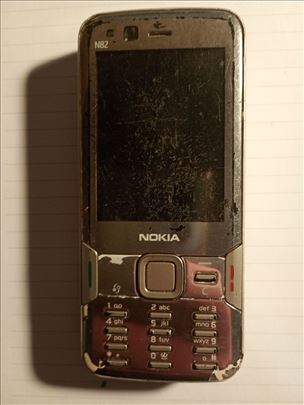Nokia N82