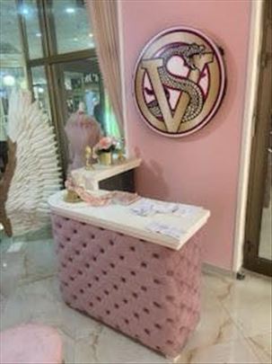 Prodaje se lokal u strogom centru grada