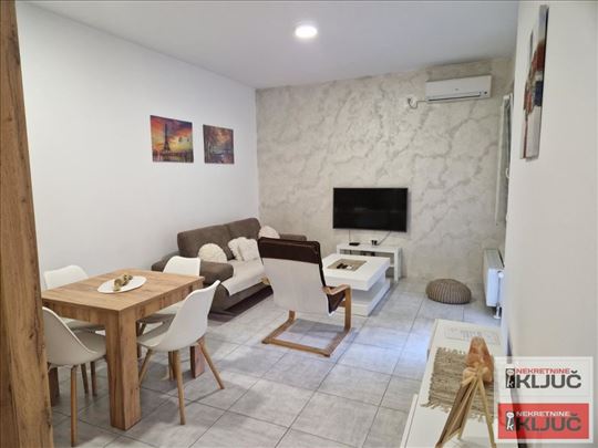 Salajka, 41m2, Dvosoban, Namešten