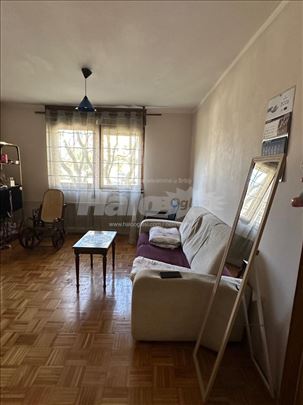 Stan u Zemun polju- uknjižen, 47m2, .