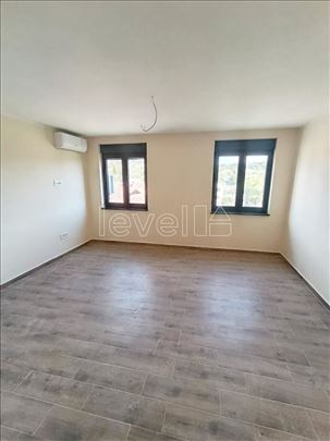 Stan,Vrdnik,Vrdnik,kv: 42.00