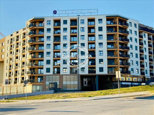 Tesla palace Penthouse Petosoban stan 228m2